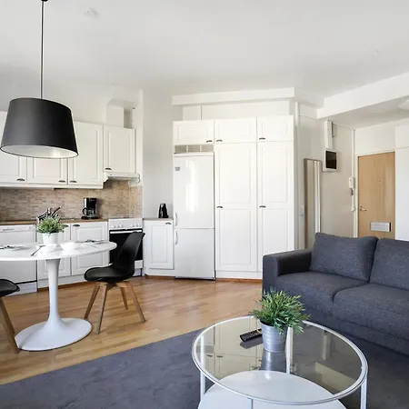 Kotimaailma Kamppi - 1br With Key Code In The Center * Helsinky