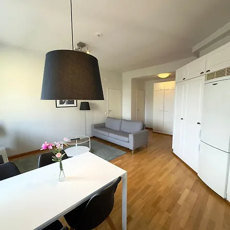 Kotimaailma Kamppi - 1br With Key Code In The Center Appartement