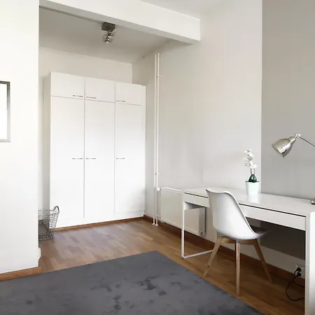 Kotimaailma Kamppi - 1br With Key Code In The Center Appartement